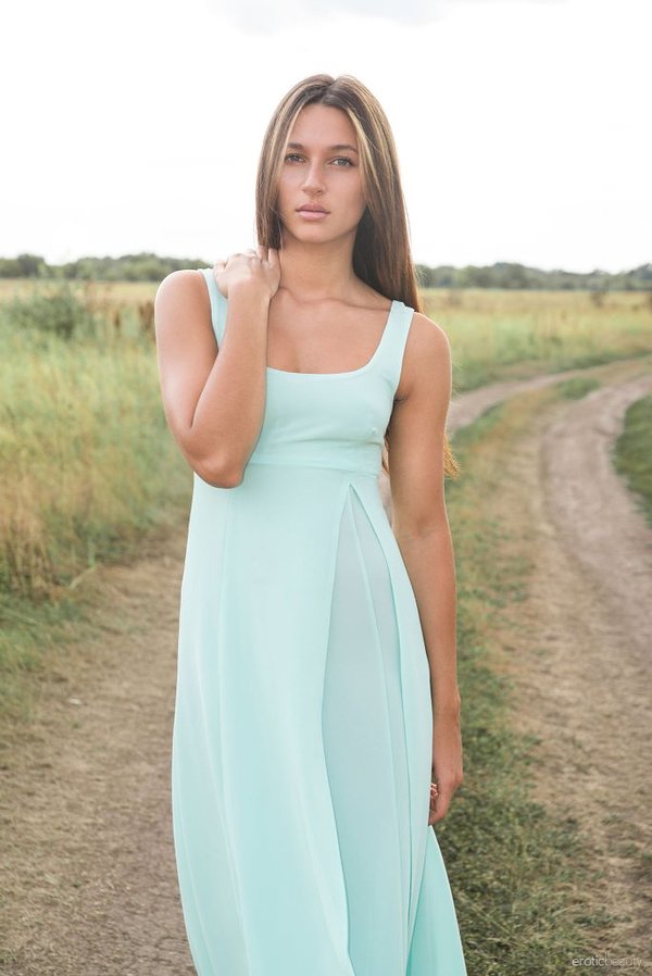 Анна, 23 года, 0 размер груди